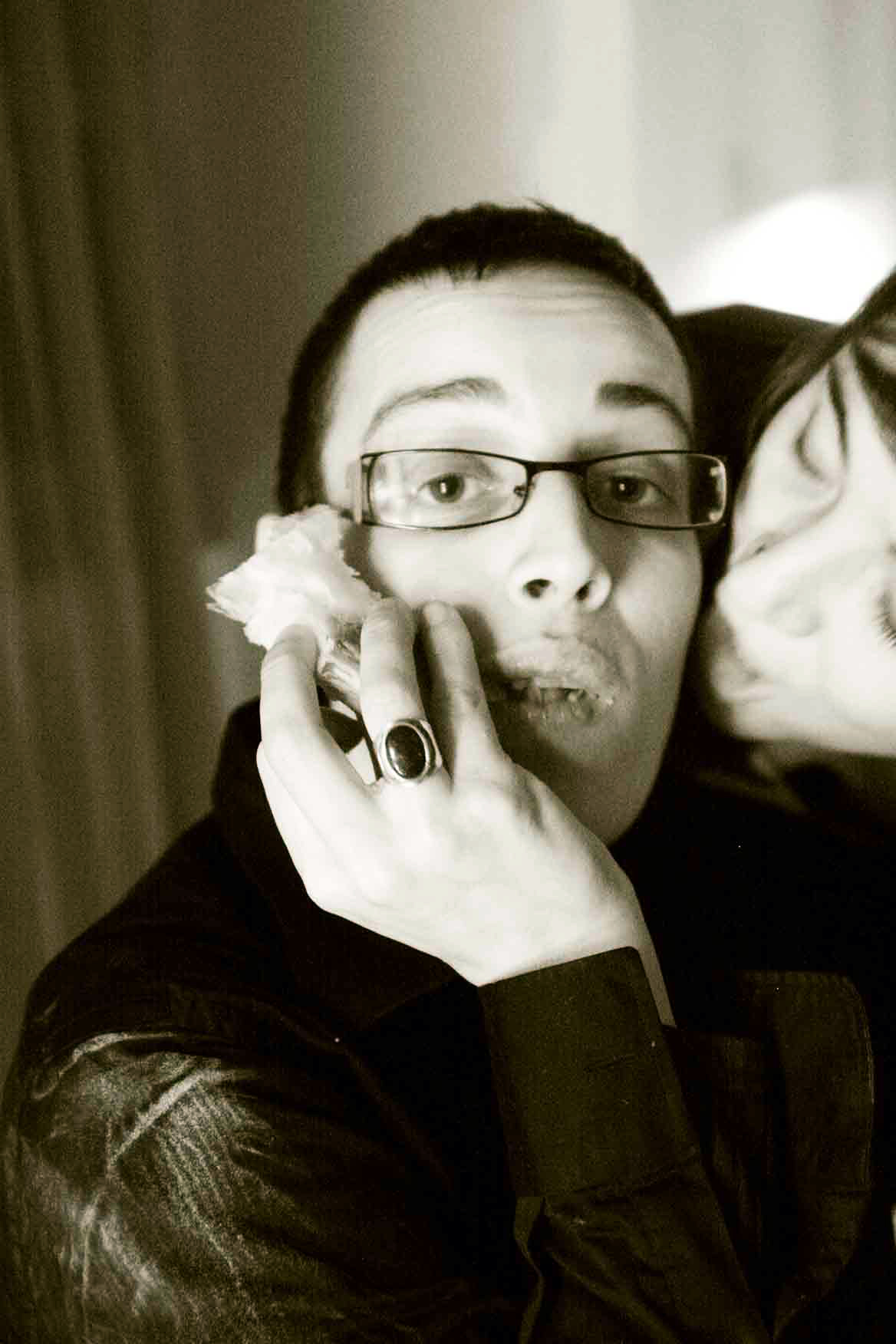  Kiss two... - Christophe Martel 